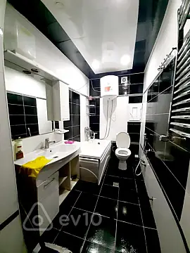 Kirayə verilir 2 otaqlı yeni tikili 70 m²