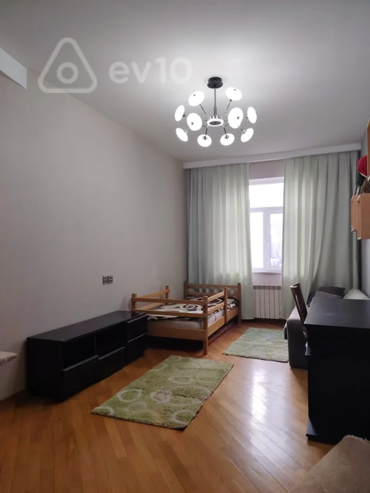 Kirayə verilir 3 otaqlı yeni tikili 125 m²