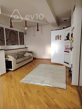 Kirayə verilir 3 otaqlı yeni tikili 125 m²