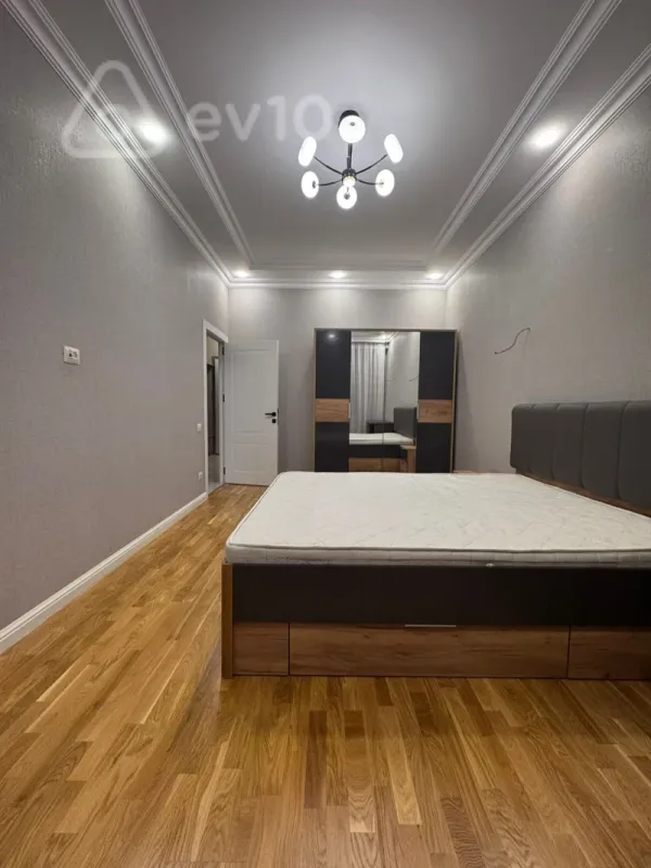 Satılır 2 otaqlı yeni tikili 60 m²