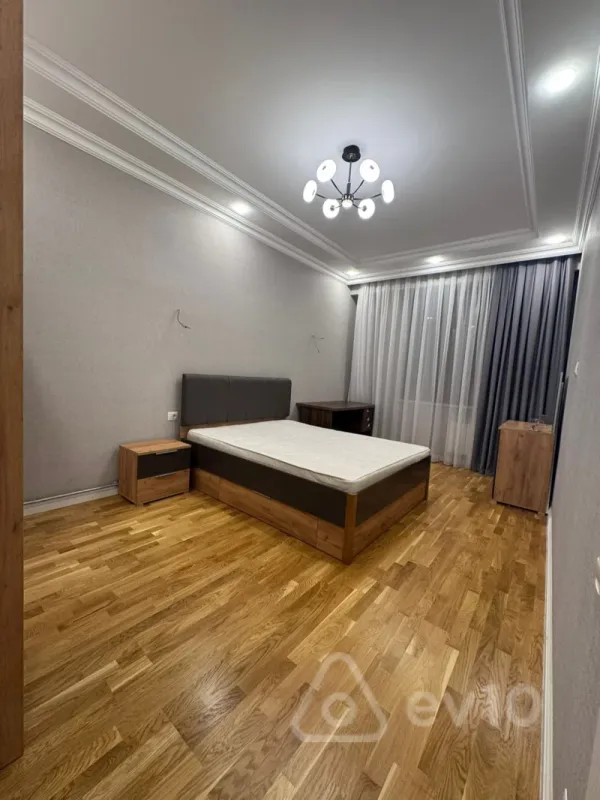 Satılır 2 otaqlı yeni tikili 60 m²