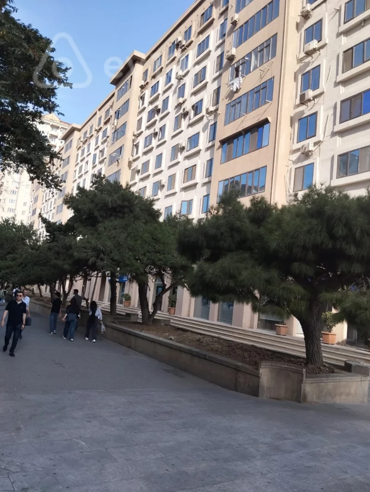 Satılır 3 otaqlı köhnə tikili 80 m²