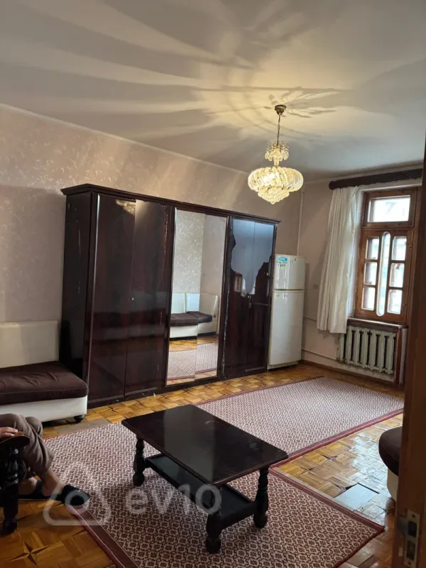 Kirayə verilir 1 otaqlı köhnə tikili 35 m²