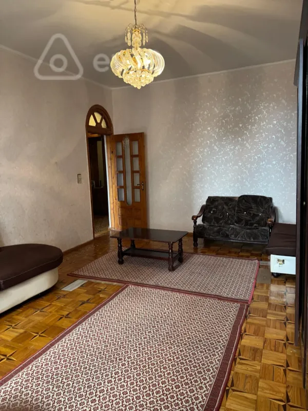Kirayə verilir 1 otaqlı köhnə tikili 35 m²