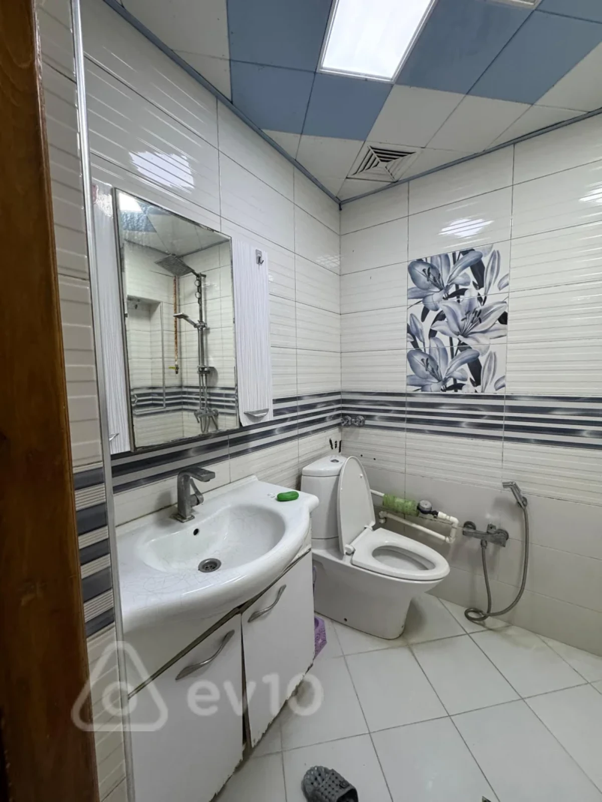 Kirayə verilir 1 otaqlı köhnə tikili 35 m²