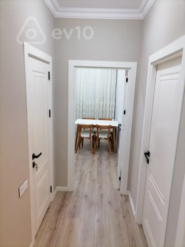Kirayə verilir 2 otaqlı yeni tikili 68 m²