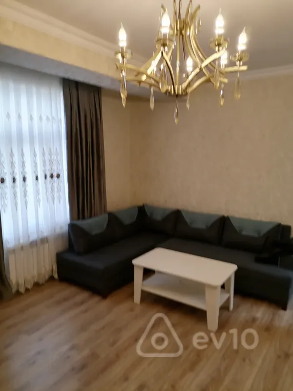 Kirayə verilir 2 otaqlı yeni tikili 68 m²