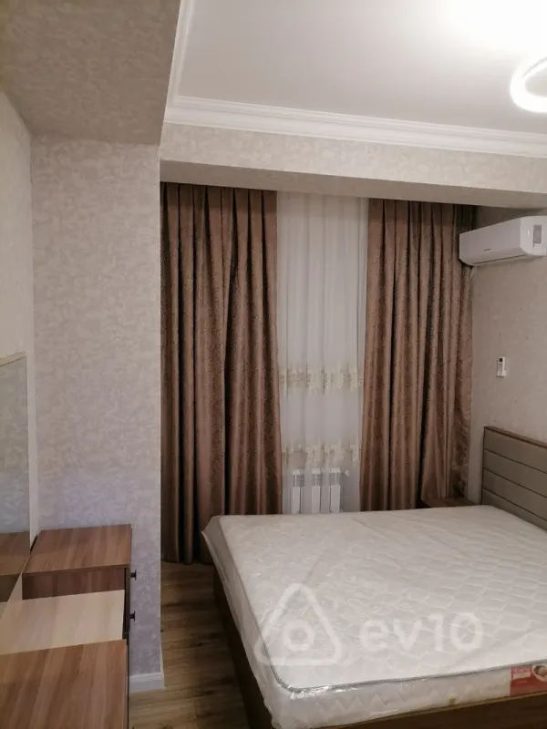 Kirayə verilir 2 otaqlı yeni tikili 68 m²