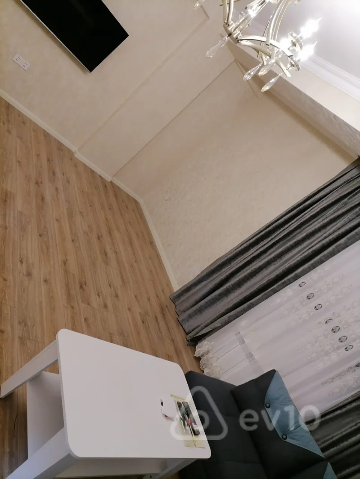 Kirayə verilir 2 otaqlı yeni tikili 68 m²