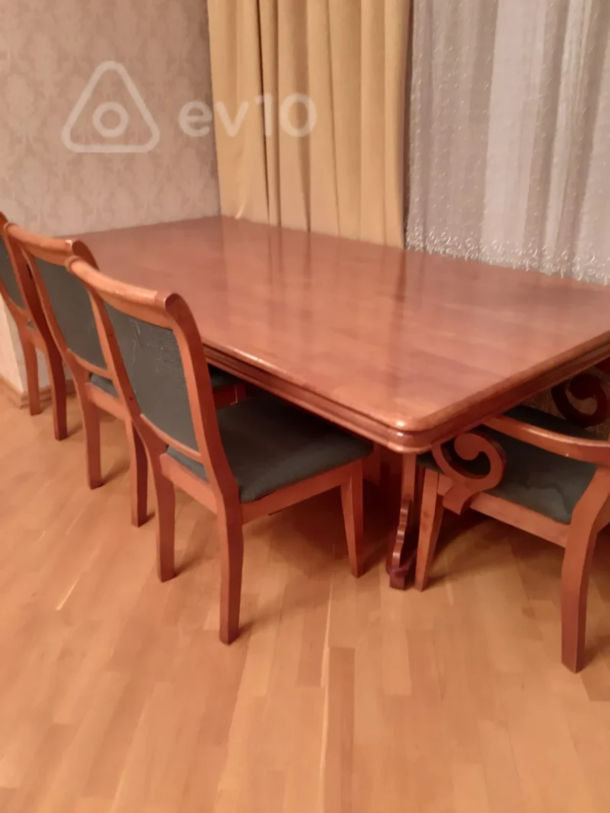 Kirayə verilir 2 otaqlı yeni tikili 113 m²