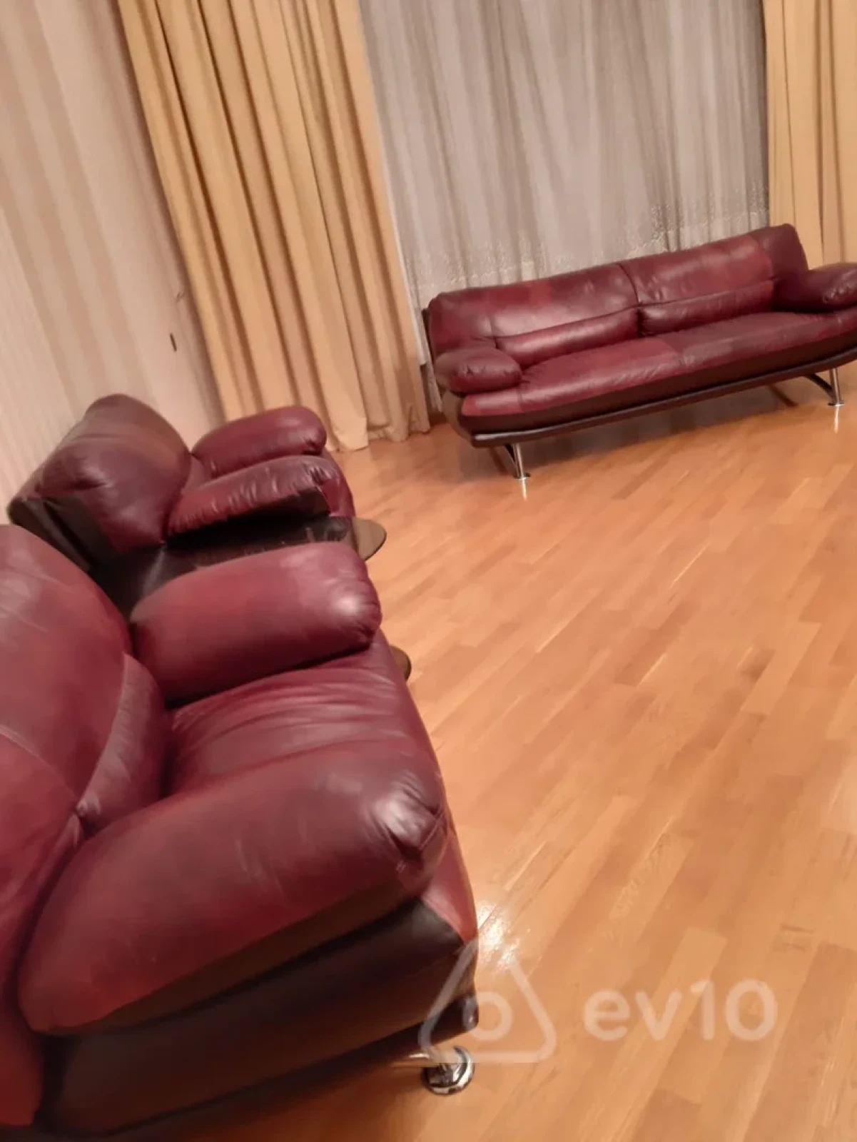 Kirayə verilir 2 otaqlı yeni tikili 113 m²