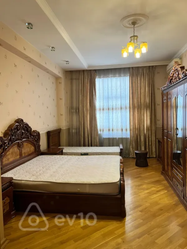 Kirayə verilir 2 otaqlı yeni tikili 113 m²