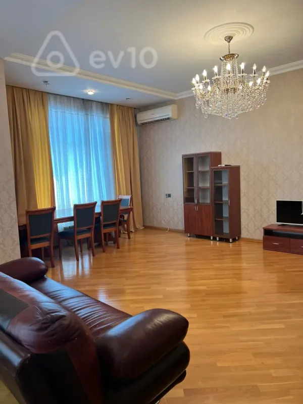Kirayə verilir 2 otaqlı yeni tikili 113 m²