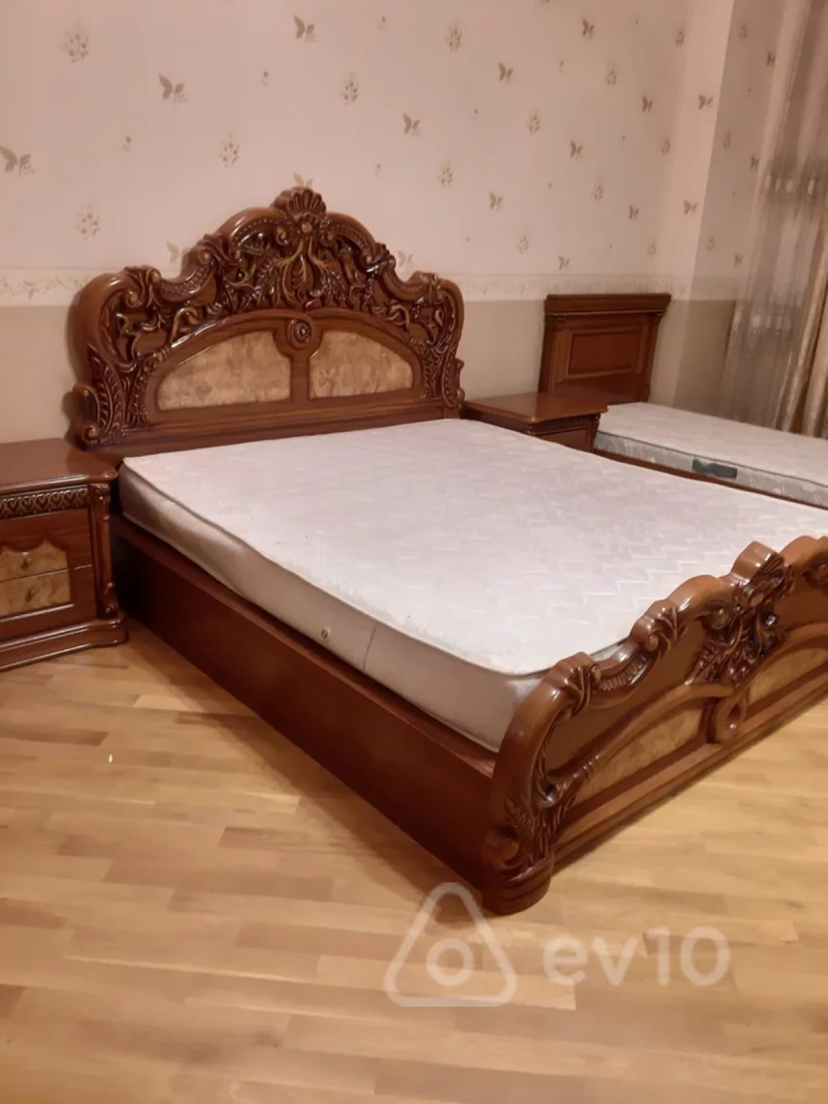 Kirayə verilir 2 otaqlı yeni tikili 113 m²