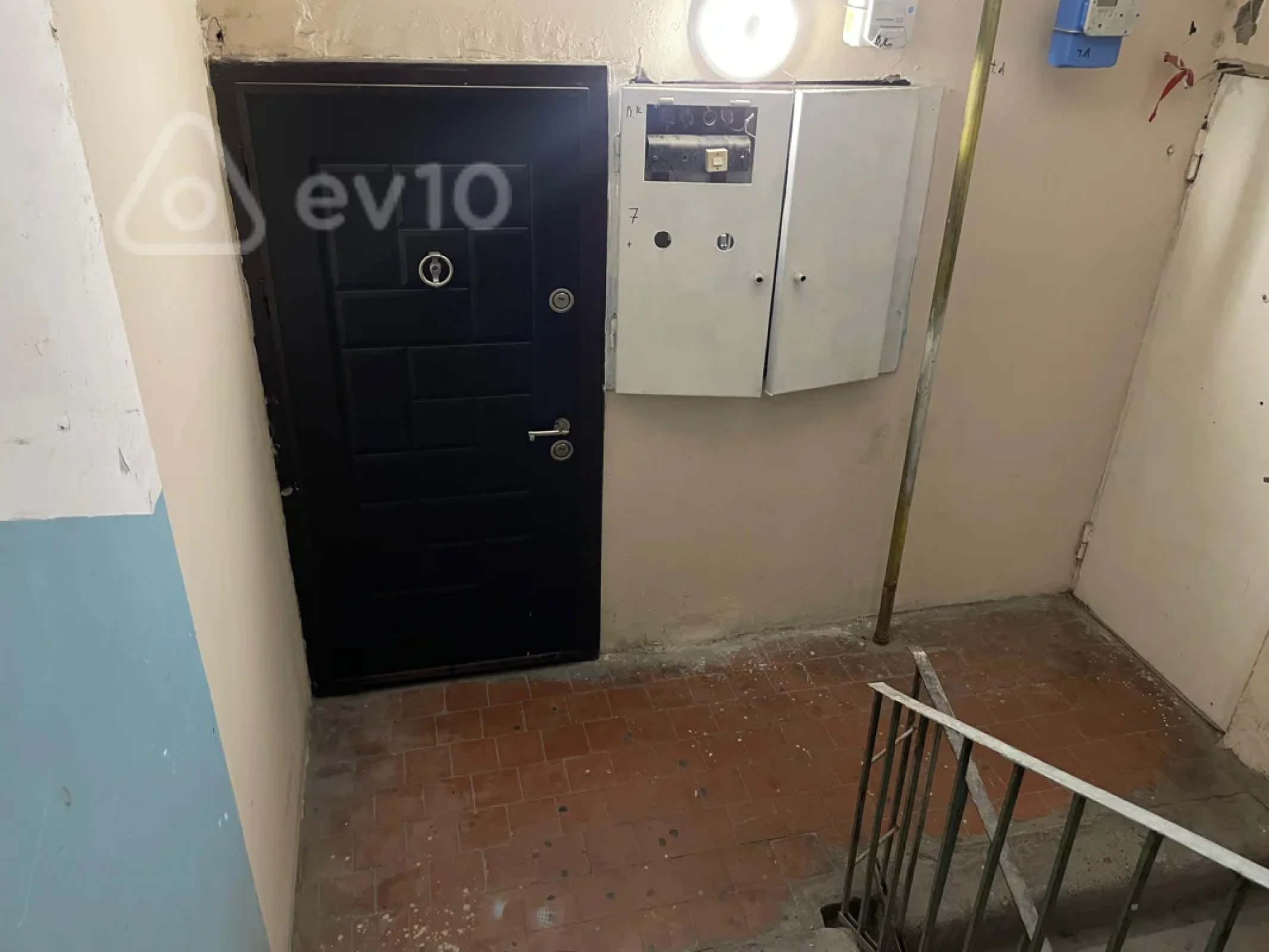 Satılır 4 otaqlı köhnə tikili 60 m²