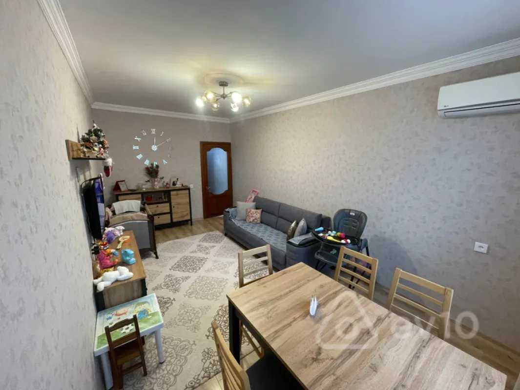Satılır 4 otaqlı köhnə tikili 60 m²