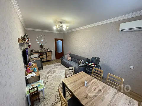 Satılır 4 otaqlı köhnə tikili 60 m²
