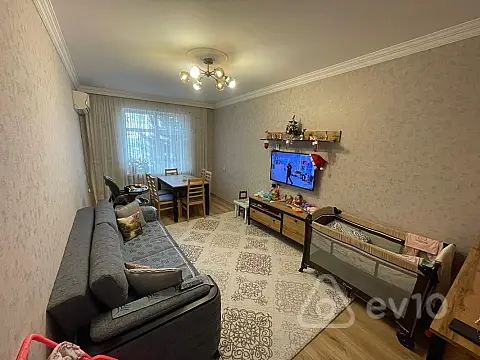 Satılır 4 otaqlı köhnə tikili 60 m² — Bakı, Binəqədi 4 otaq 60.00 m²