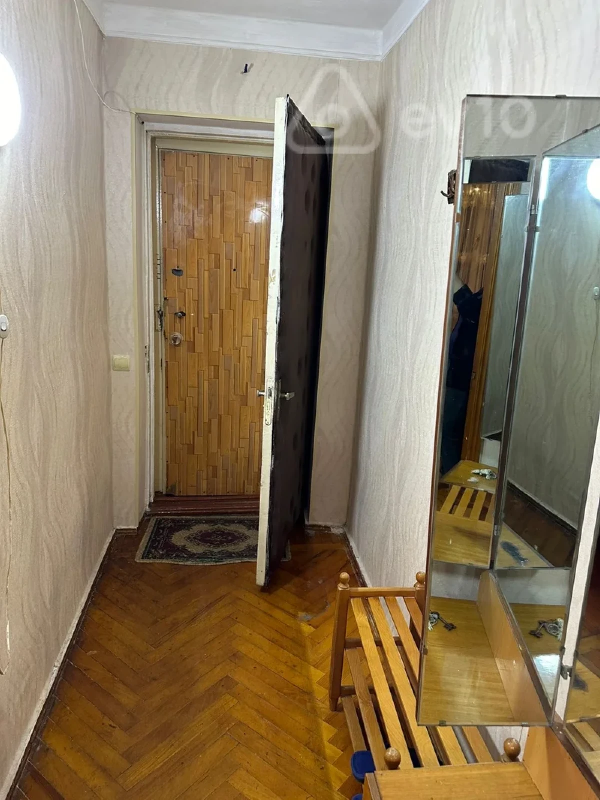 Kirayə verilir 2 otaqlı köhnə tikili 45 m²