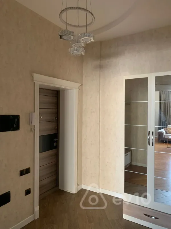 Kirayə verilir 3 otaqlı yeni tikili 90 m²