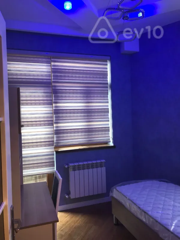 Kirayə verilir 3 otaqlı yeni tikili 90 m²