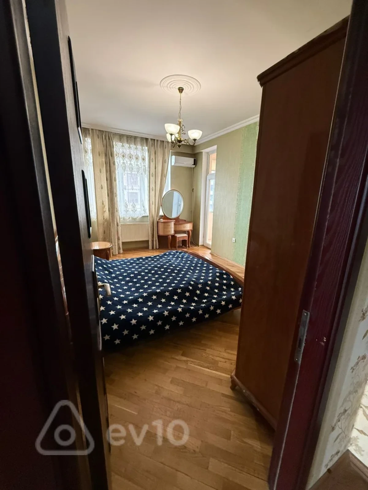 Kirayə verilir 3 otaqlı yeni tikili 100 m²