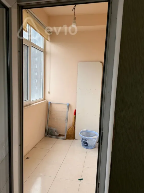 Kirayə verilir 3 otaqlı yeni tikili 100 m²