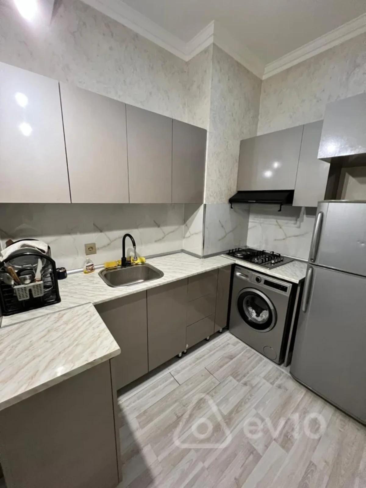 Kirayə verilir 2 otaqlı yeni tikili 60 m²