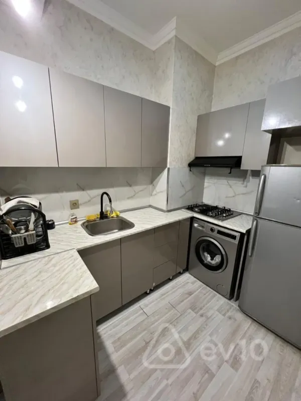 Kirayə verilir 2 otaqlı yeni tikili 60 m²