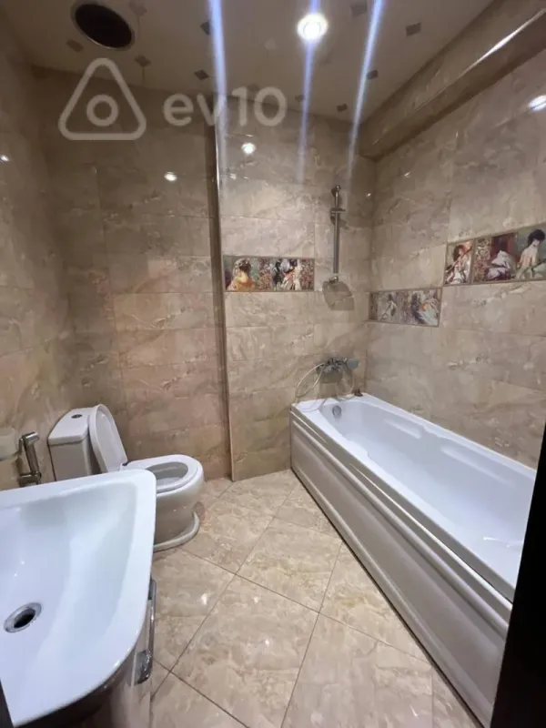 Satılır 3 otaqlı yeni tikili 95 m²