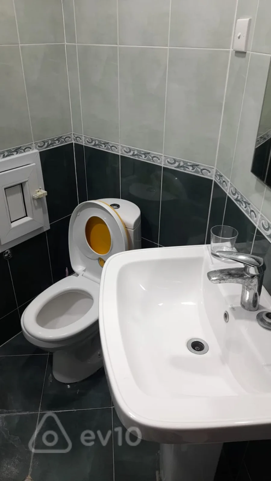 Kirayə verilir 3 otaqlı yeni tikili 150 m²