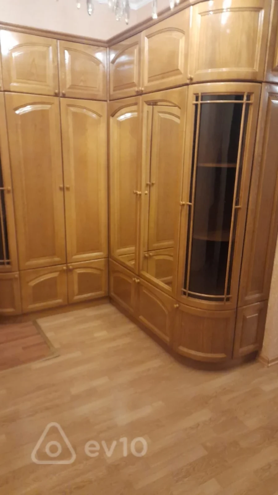 Kirayə verilir 3 otaqlı yeni tikili 150 m²