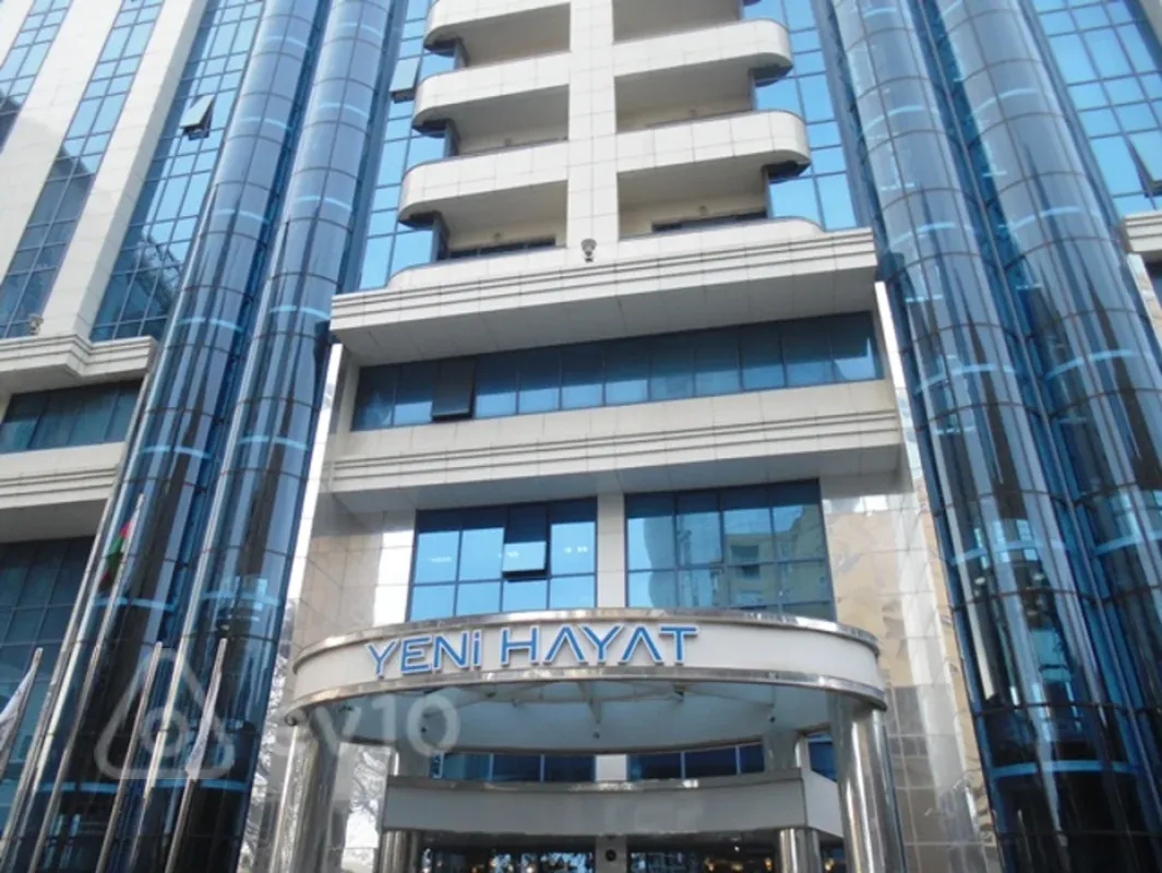 Kirayə verilir 3 otaqlı yeni tikili 150 m²