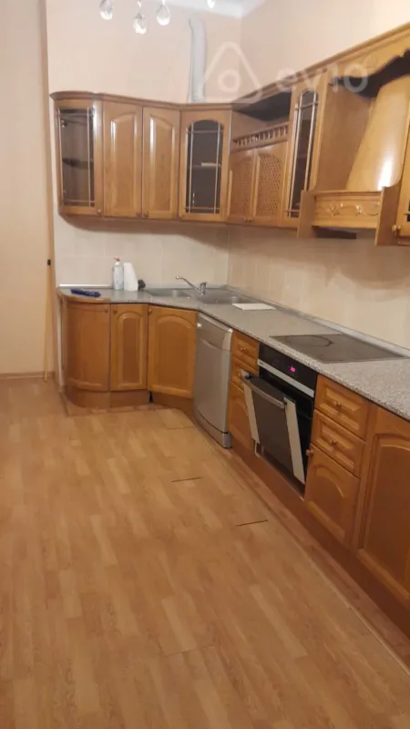 Kirayə verilir 3 otaqlı yeni tikili 150 m²