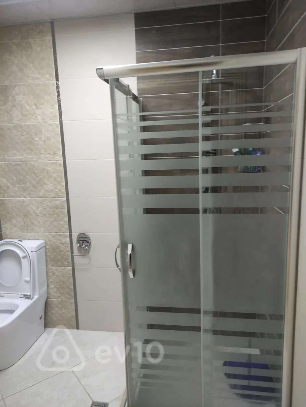 Kirayə verilir 2 otaqlı yeni tikili 60 m²