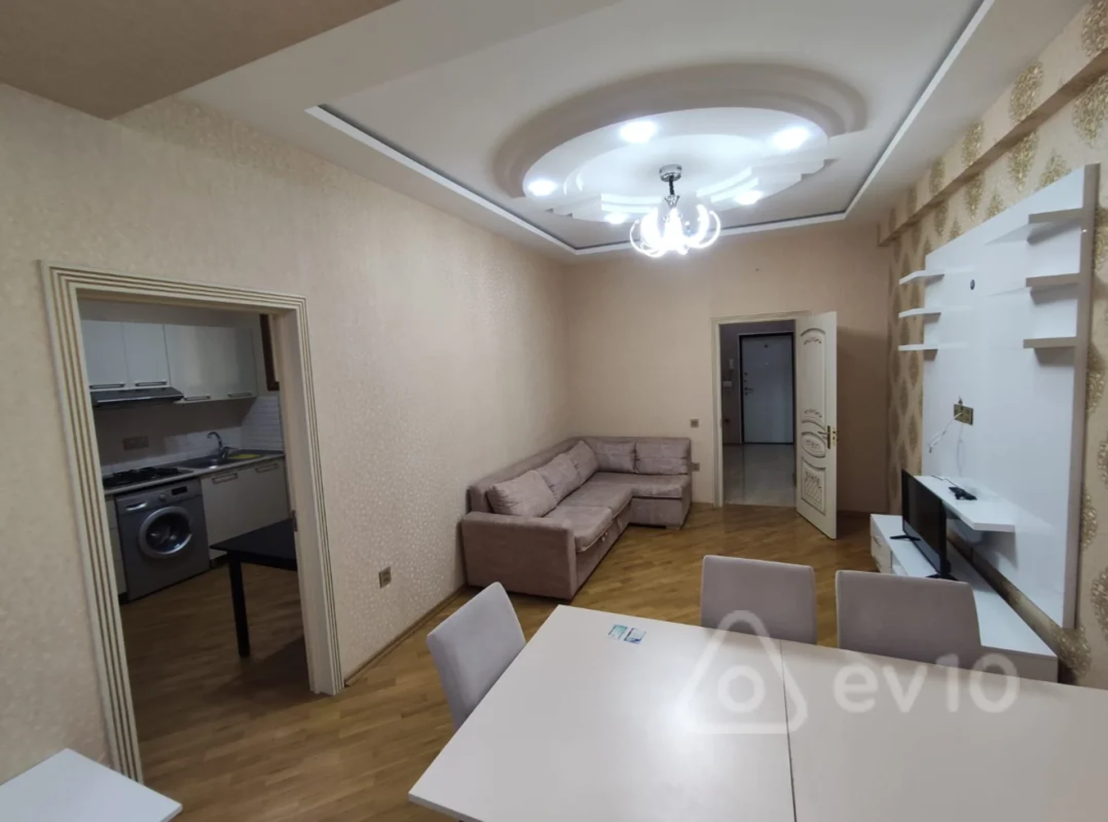 Kirayə verilir 2 otaqlı yeni tikili 60 m²