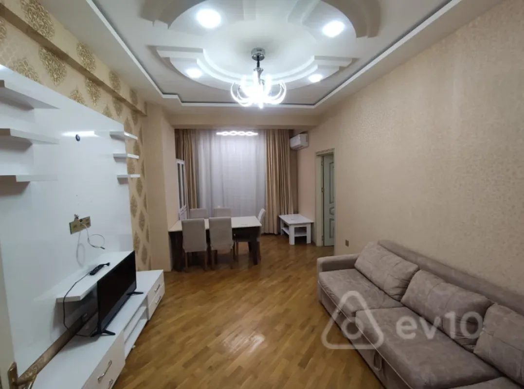 Kirayə verilir 2 otaqlı yeni tikili 60 m²