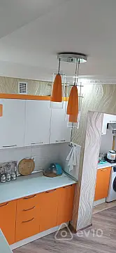 Kirayə verilir 4 otaqlı köhnə tikili 100 m²