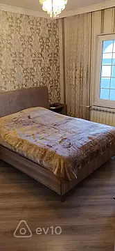 Kirayə verilir 4 otaqlı köhnə tikili 100 m²