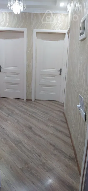 Kirayə verilir 4 otaqlı köhnə tikili 100 m²