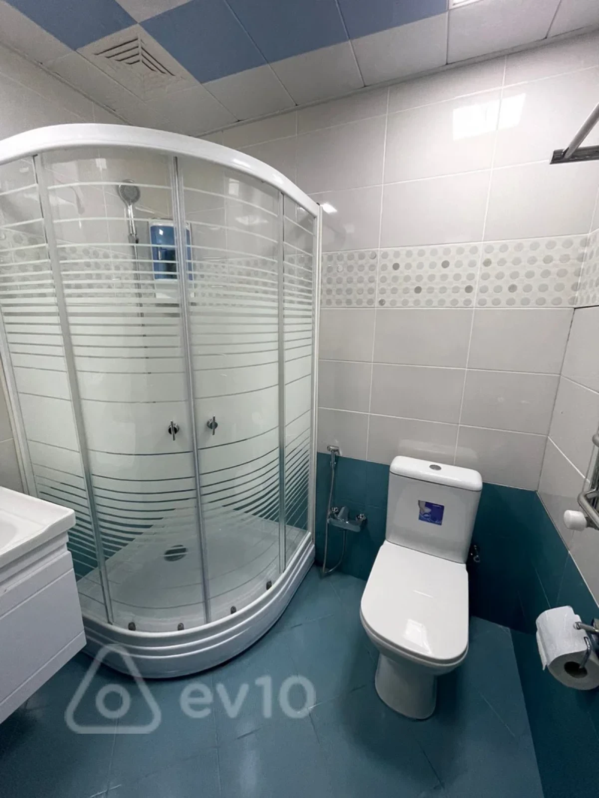 Kirayə verilir 2 otaqlı yeni tikili 90 m²