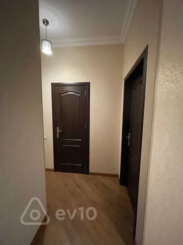 Kirayə verilir 2 otaqlı yeni tikili 90 m²