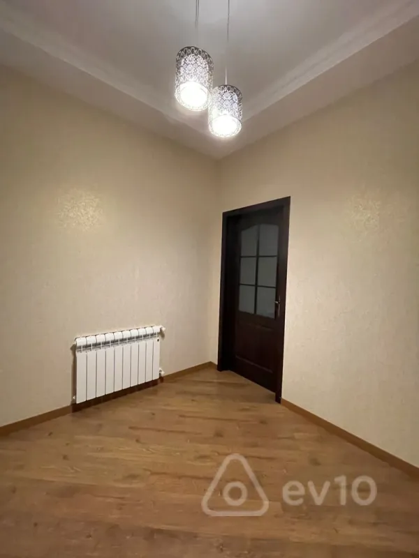 Kirayə verilir 2 otaqlı yeni tikili 90 m²