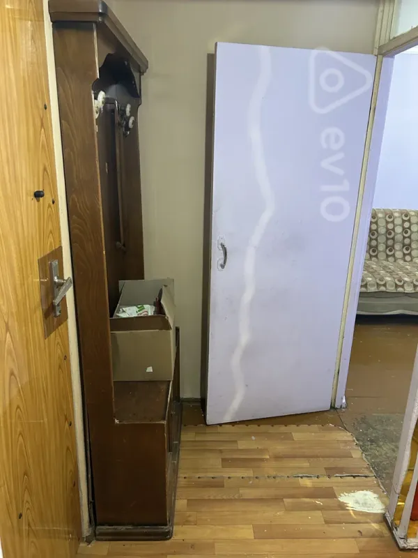 Kirayə verilir 2 otaqlı köhnə tikili 36 m²