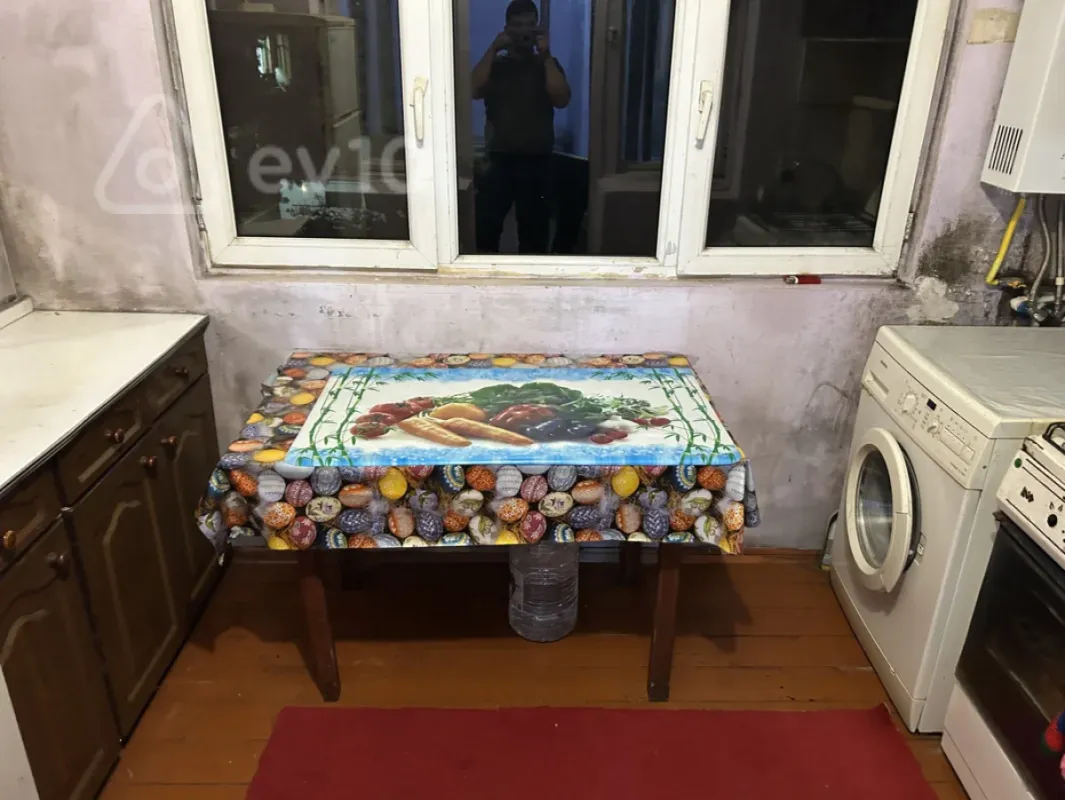 Kirayə verilir 2 otaqlı köhnə tikili 36 m²