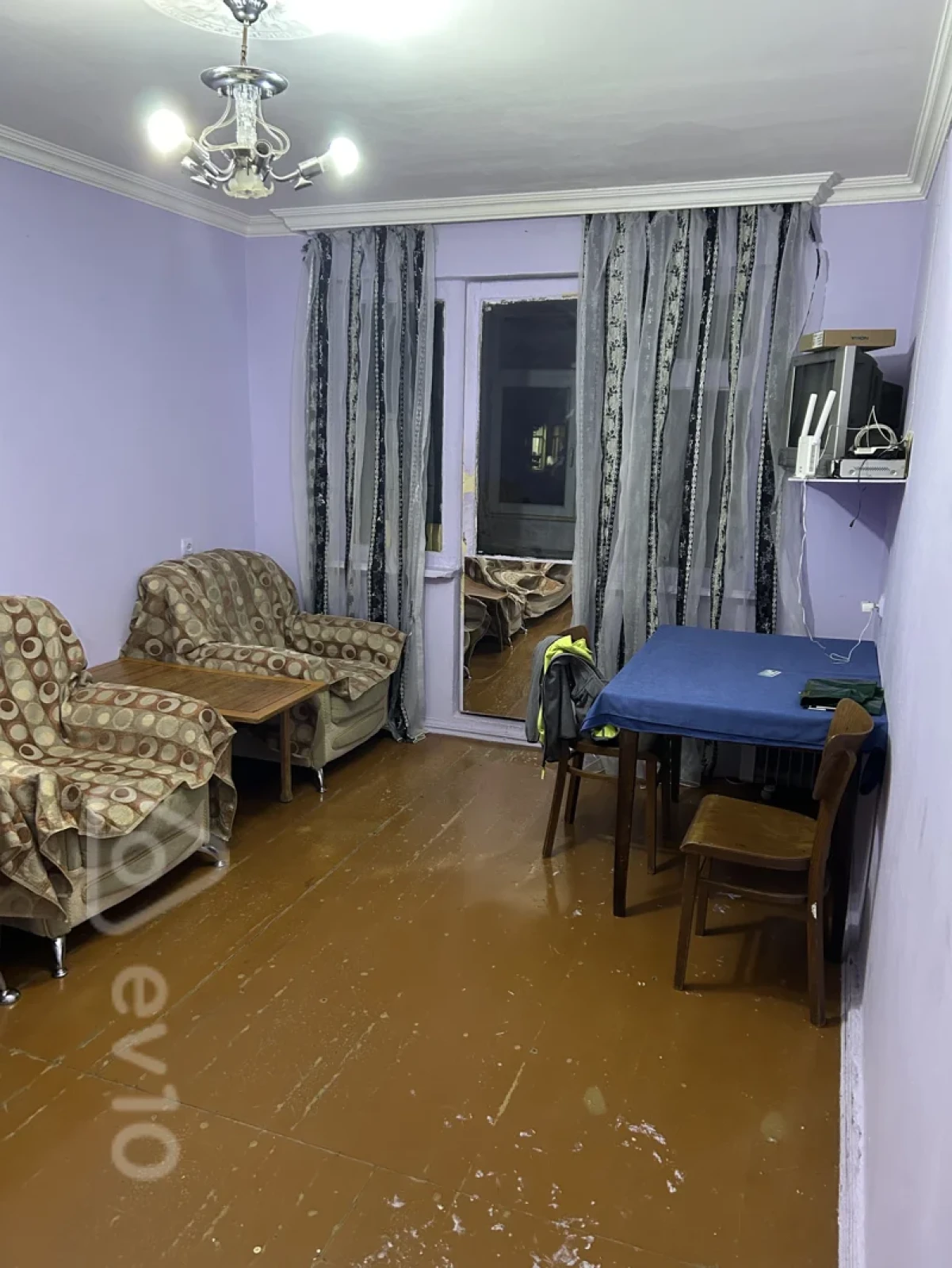 Kirayə verilir 2 otaqlı köhnə tikili 36 m²
