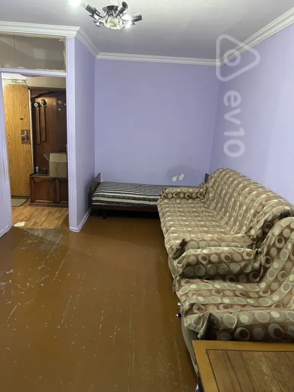 Kirayə verilir 2 otaqlı köhnə tikili 36 m²