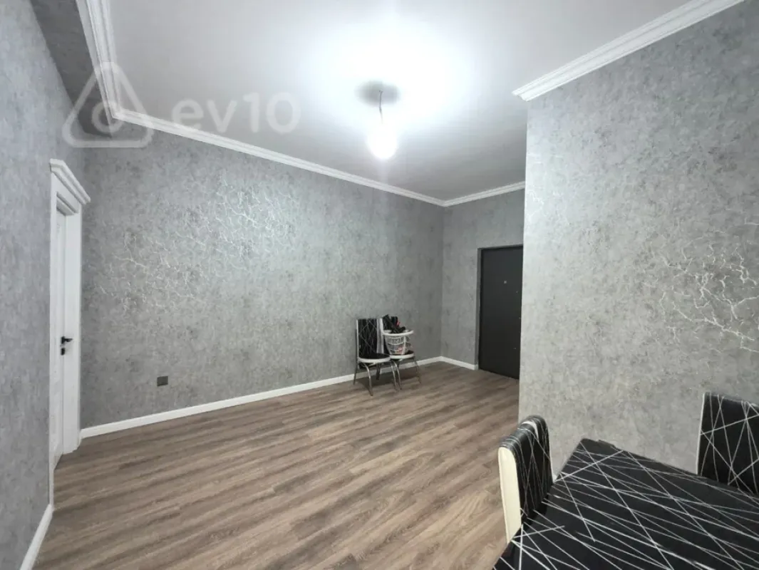 Satılır 2 otaqlı yeni tikili 83 m²