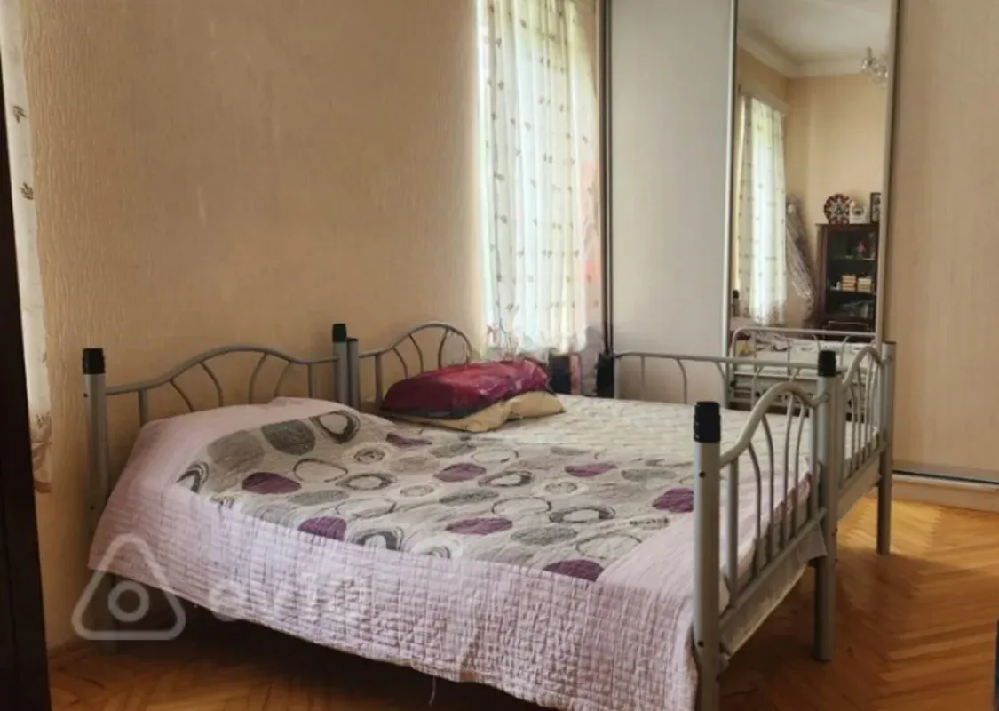 Kirayə verilir 3 otaqlı köhnə tikili 106 m²