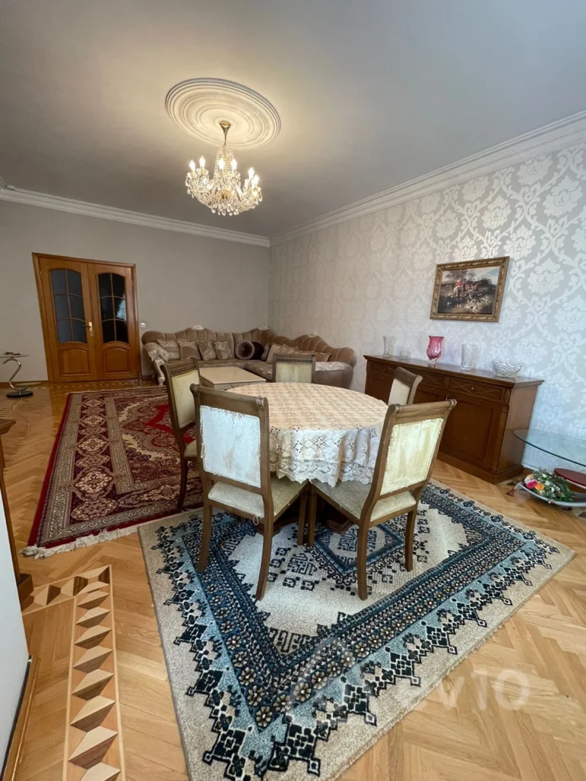 Kirayə verilir 3 otaqlı yeni tikili 160 m²